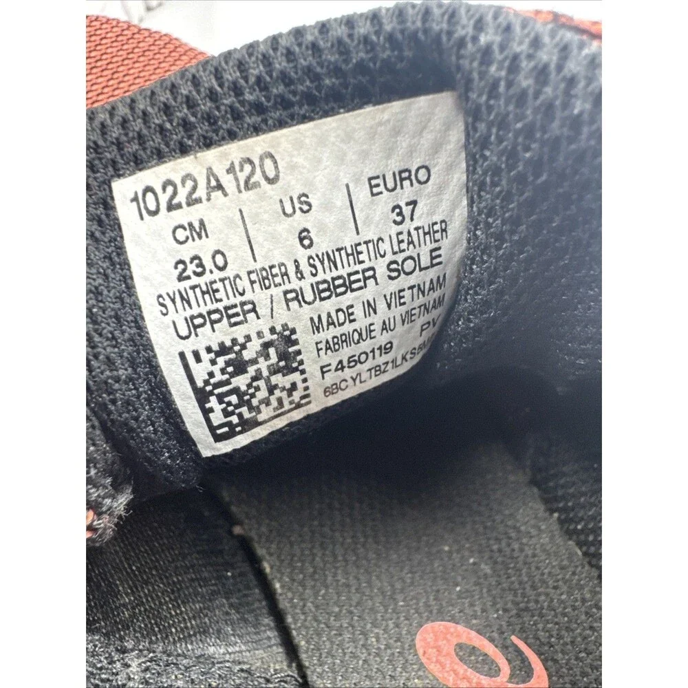 Asics pre owned